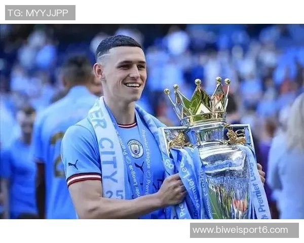 福登与19岁小将格雷合影庆祝晋级半决赛恭喜他首次亮相表现出色