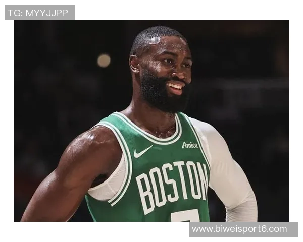 杰伦布朗称赞球队篮板保护表现出色为胜利奠定基础