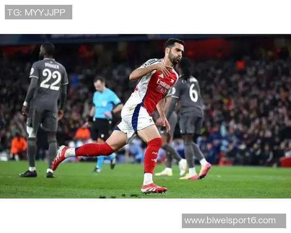 希曼表示更倾向于让约克雷斯踢前锋而非梅里诺担任伪九号位